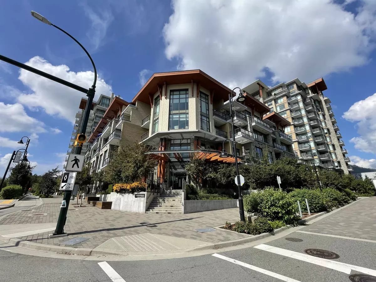 North Vancouver, BC V7J 0C6,2707 Library LN #404