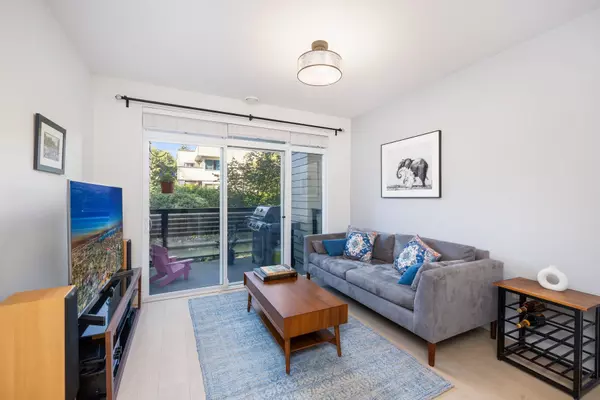 North Vancouver, BC V7K 0A3,3205 Mountain HWY #214