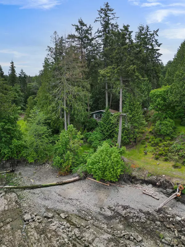 Mayne Island, BC V0N 2J2,435 Victor RD