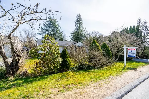 Surrey, BC V3S 4B2,5940 173b ST