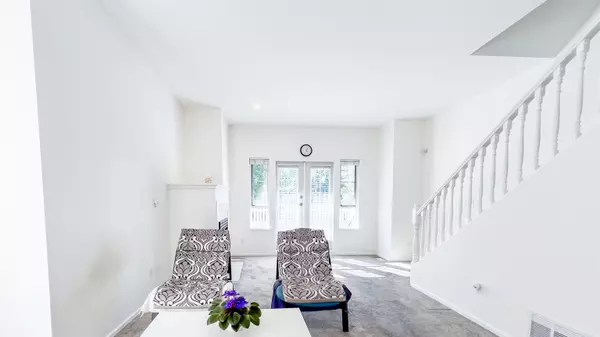 Richmond, BC V6V 2V5,22000 Sharpe AVE #9