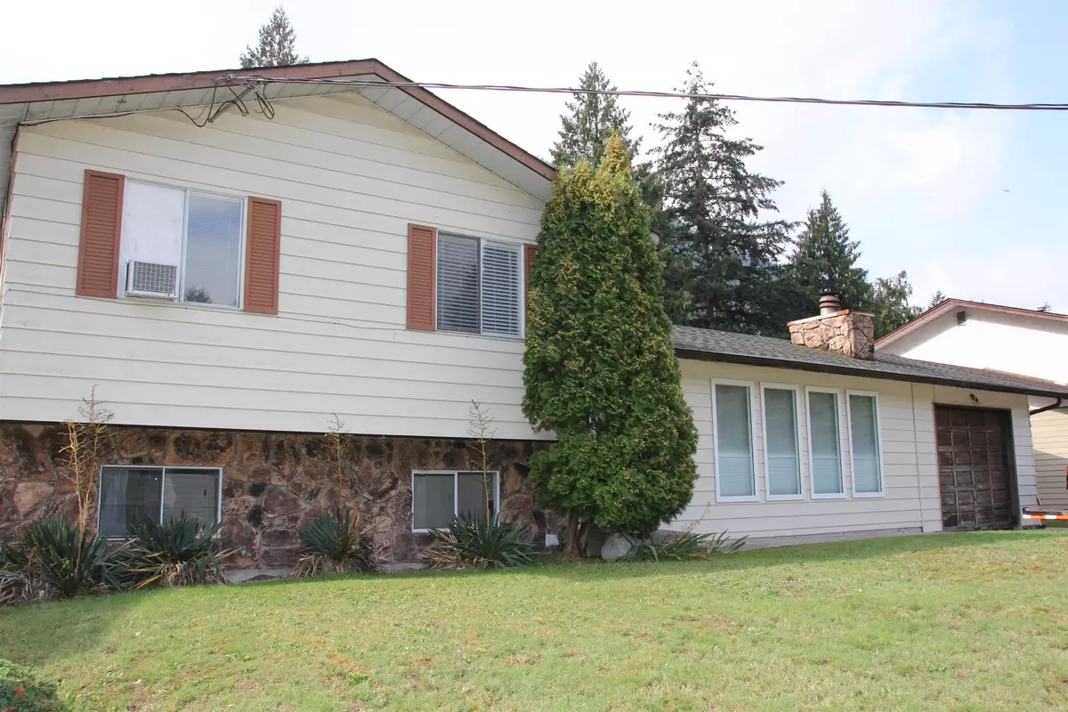 Hope, BC V0X 1L2,63712 Heather AVE