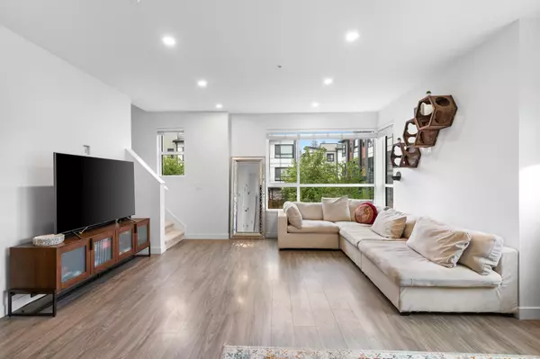 Langley, BC V2Y 3L8,20150 81 AVE #12