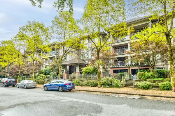 Port Coquitlam, BC V3C 1Y9,2468 Atkins AVE #210