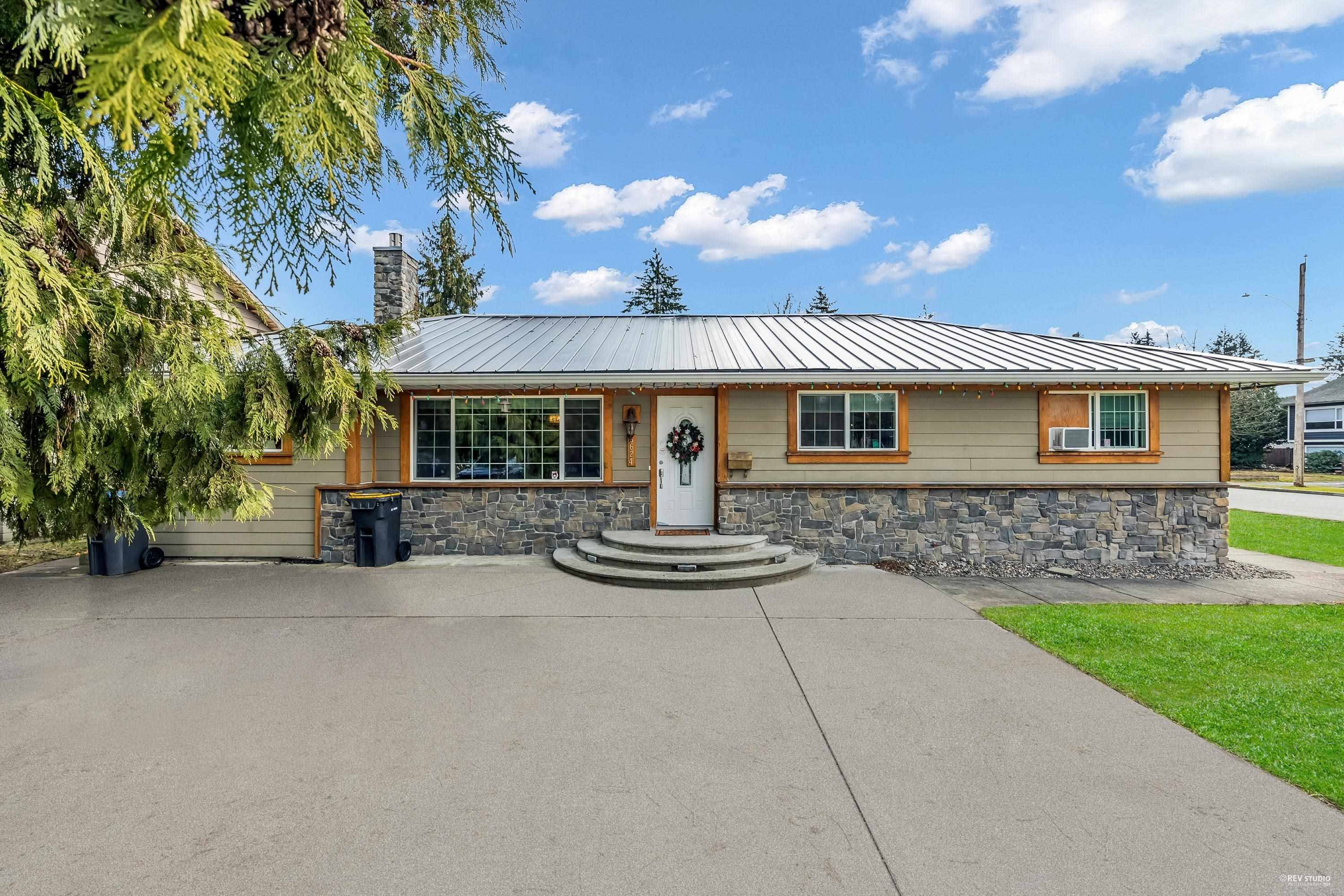 Port Coquitlam, BC V3B 4J8,3624 Flint ST