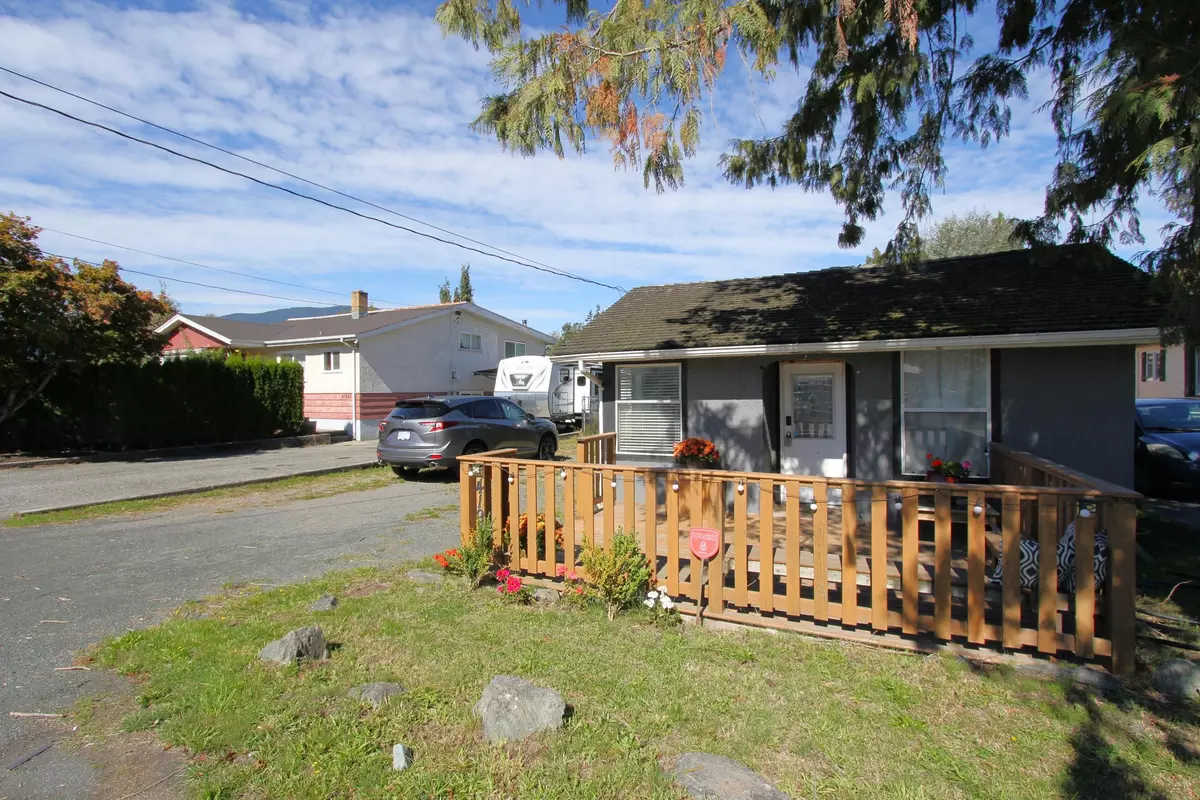 Yarrow, BC V2R 5E7,41941 Yarrow Central RD