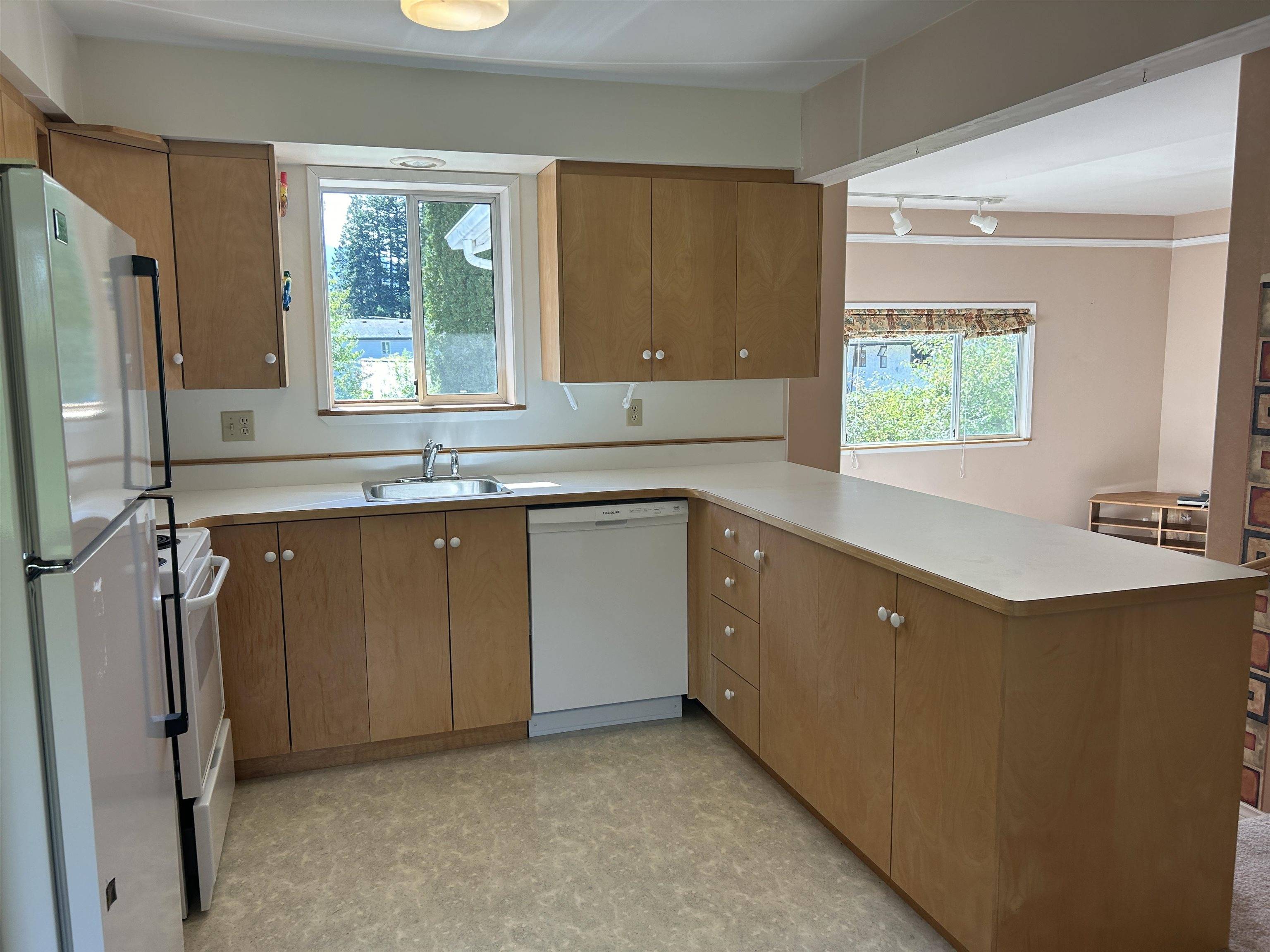 Squamish, BC V0N 1H0,1376 Depot RD