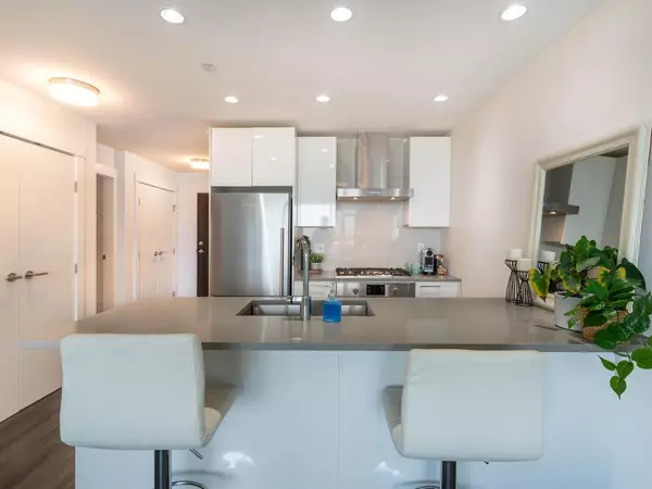 Richmond, BC V6W 0B8,10780 No.5 RD #709