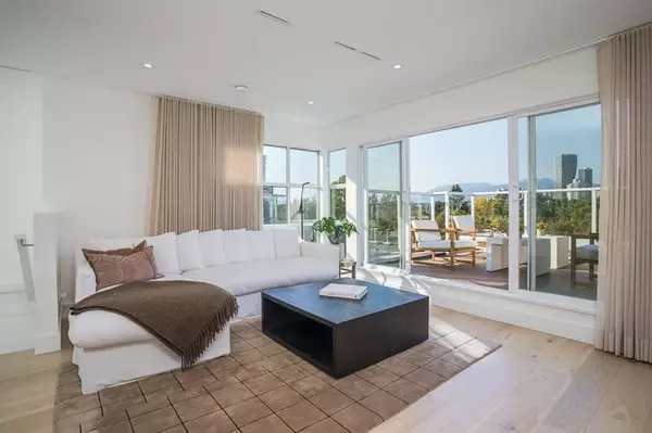 Vancouver, BC V6H 2P3,2240 Spruce ST