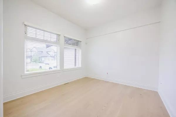 Surrey, BC V4N 5S6,16464 104a AVE