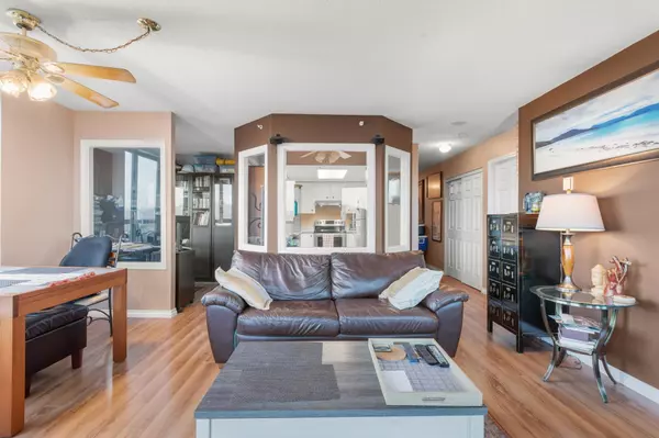 Surrey, BC V3R 0S3,10082 148 ST #1505