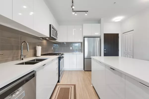 Langley, BC V2Y 4J5,8150 207 ST #C309