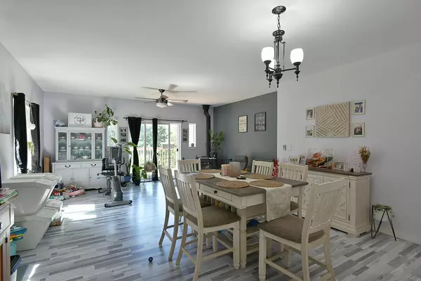 Halfmoon Bay, BC V7Z 1C2,7969 Ravens Cry RD