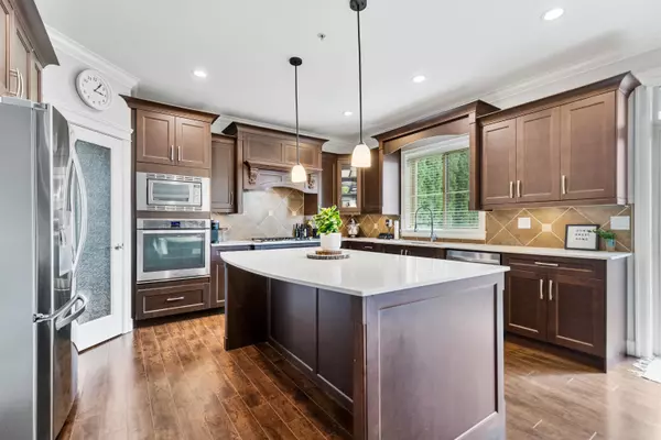 Maple Ridge, BC V4R 0C8,23418 Huston DR