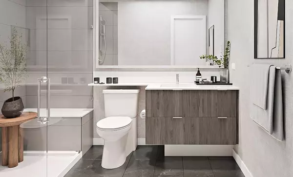 Surrey, BC V4A 4R1,2388 152a ST #313