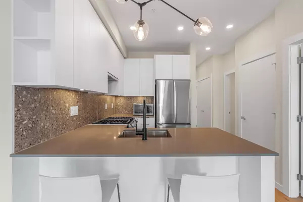 Langley, BC V2Y 3X1,7920 206 ST #205