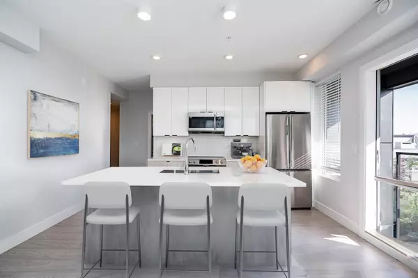 Langley, BC V3A 0P5,20360 Logan AVE #321