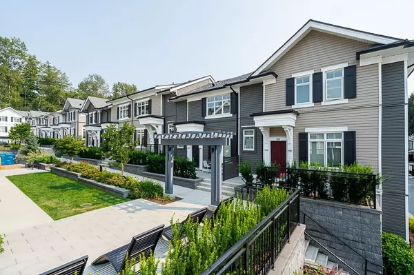 Surrey, BC V3Z 1J1,2070 Oak Meadows DR #105