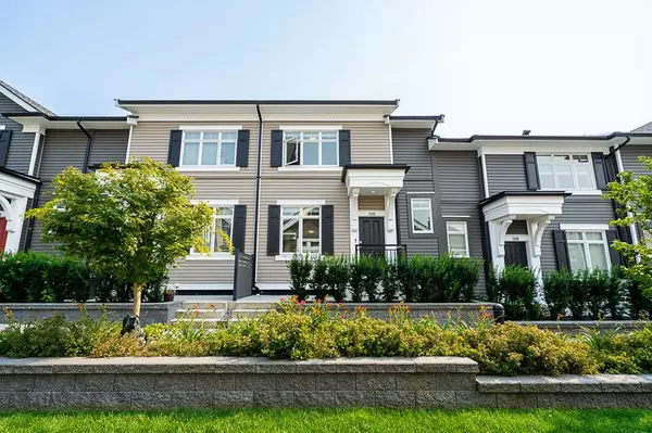 Surrey, BC V3Z 1J1,2070 Oak Meadows DR #105