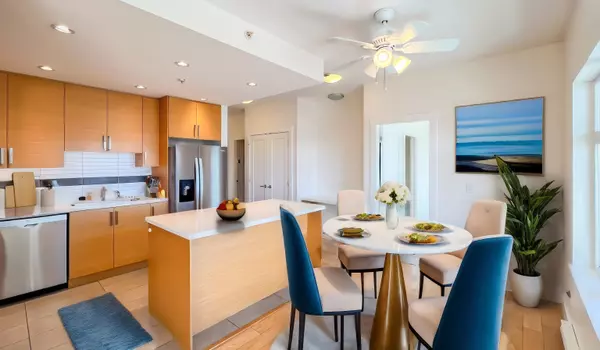 Burnaby, BC V5C 2K7,4710 Hastings ST #306