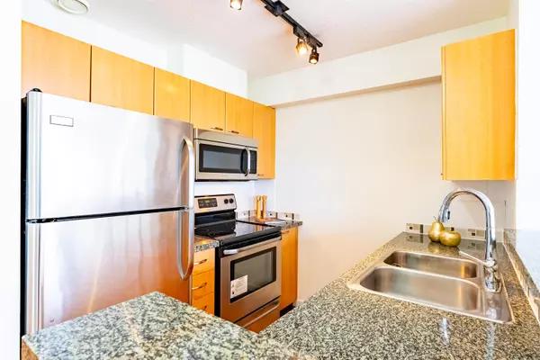 Vancouver, BC V6G 3K4,1420 W Georgia ST #2104