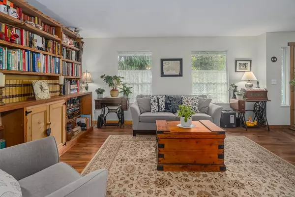 Mission, BC V2V 6B2,34210 Hartman AVE