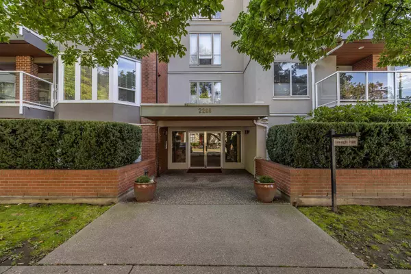 Vancouver, BC V6K 4R2,2288 W 12th AVE #406