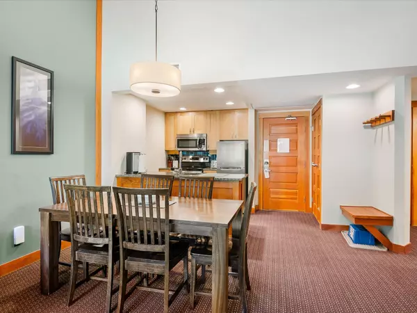 Whistler, BC V8E 0N7,2036 London LN #634C