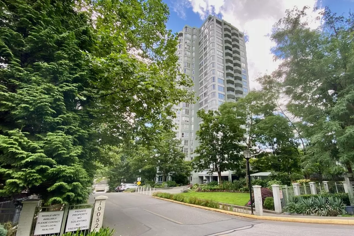 Surrey, BC V3R 0S3,10082 148 ST #1006