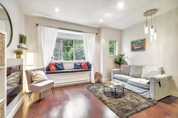 Port Moody, BC V3H 2M1,3382 Viewmount DR #117