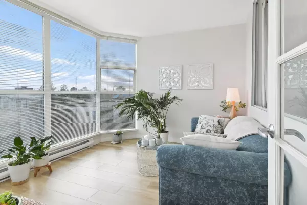 Maple Ridge, BC V2X 3N8,12148 224 ST #604