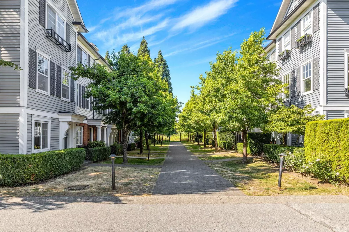 Surrey, BC V4N 1A5,18983 72a AVE #66