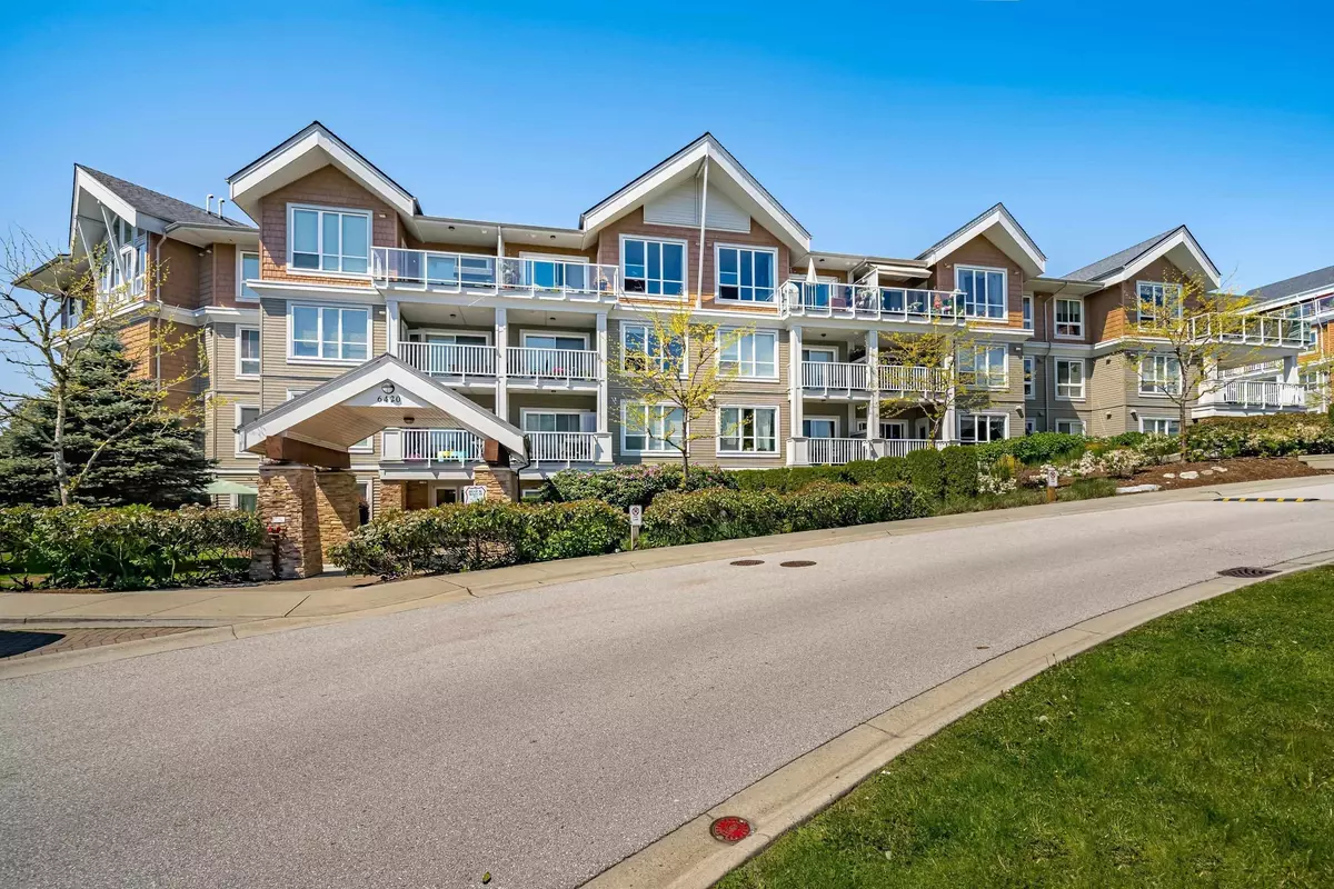 Surrey, BC V4N 6J7,6420 194 ST #208