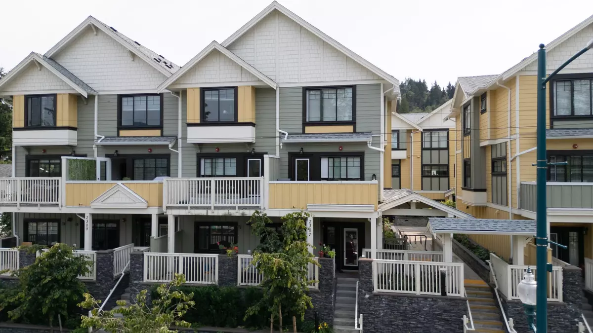 Port Moody, BC V3H 0M6,2307 Clarke ST