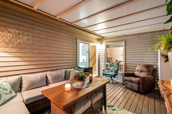 Surrey, BC V3S 5M8,6005 E Greenside DR