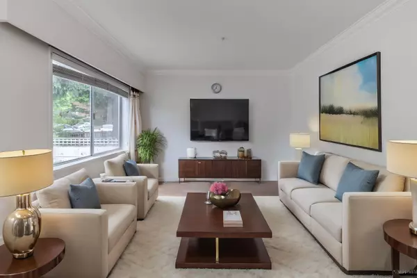 Burnaby, BC V3N 1K9,7270 17th AVE