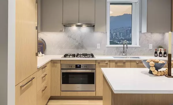 Burnaby, BC V0V 0V0,5860 Olive AVE #703