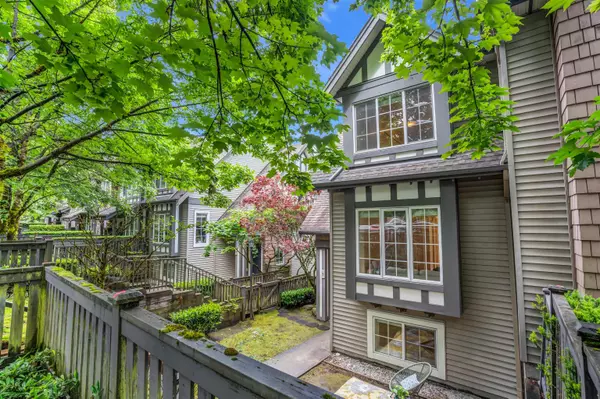 Burnaby, BC V3N 5C1,8533 Cumberland PL #9