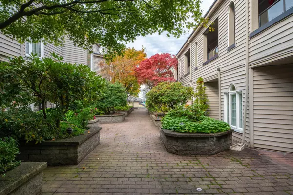 Vancouver, BC V6H 1C5,1101 W 8th AVE #11