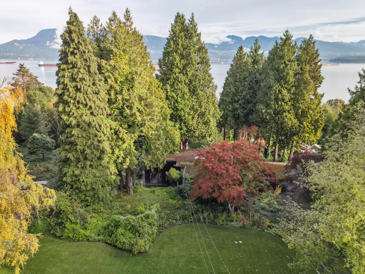 Vancouver, BC V6T 1A8,4755 Belmont AVE