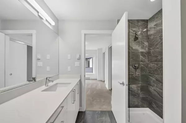 Richmond, BC V6V 0C4,4337 Boundary RD #84