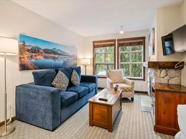 Whistler, BC V8E 1E2,4899 Painted Cliff RD #327