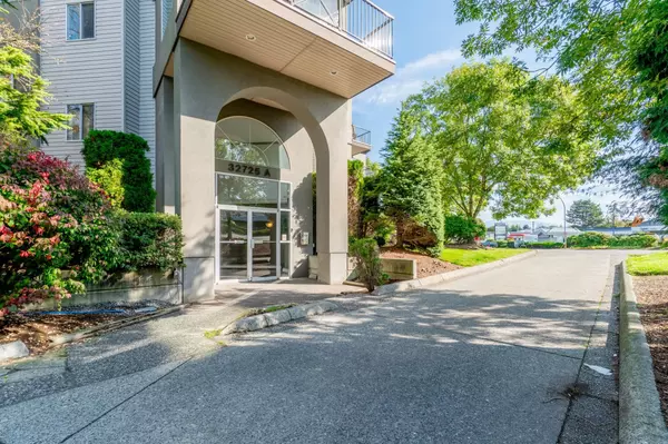 Abbotsford, BC V2T 5M5,32725 George Ferguson WAY #107