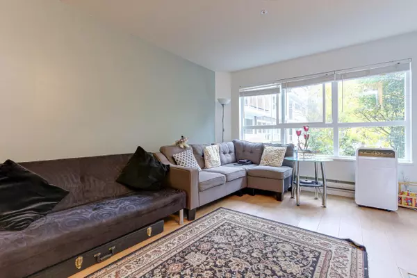 Surrey, BC V3R 0W2,9688 148 ST #210