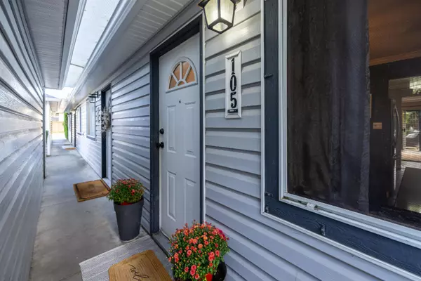 Langley, BC V1M 2Z1,9507 208 ST #105