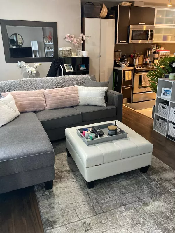 Surrey, BC V3T 0G5,13688 100 AVE #2401