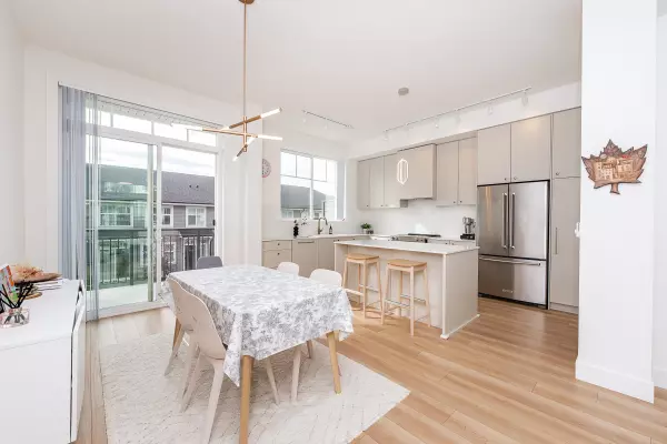 Coquitlam, BC V3E 0T3,1331 Olmsted ST #127