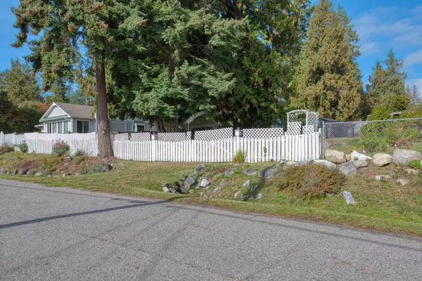 Madeira Park, BC V0N 2H1,LOT 3 Cameron RD