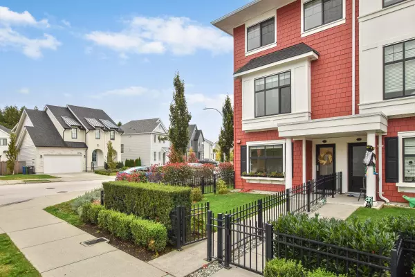 Abbotsford, BC V4X 0B9,27735 Roundhouse DR #1