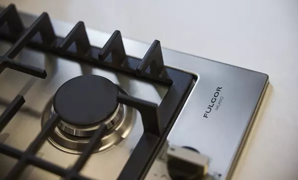 Burnaby, BC V0V 0V0,5860 Olive AVE #903